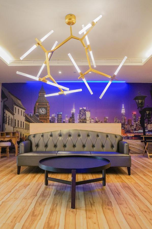 Fx Hotel Tainan Dış mekan fotoğraf