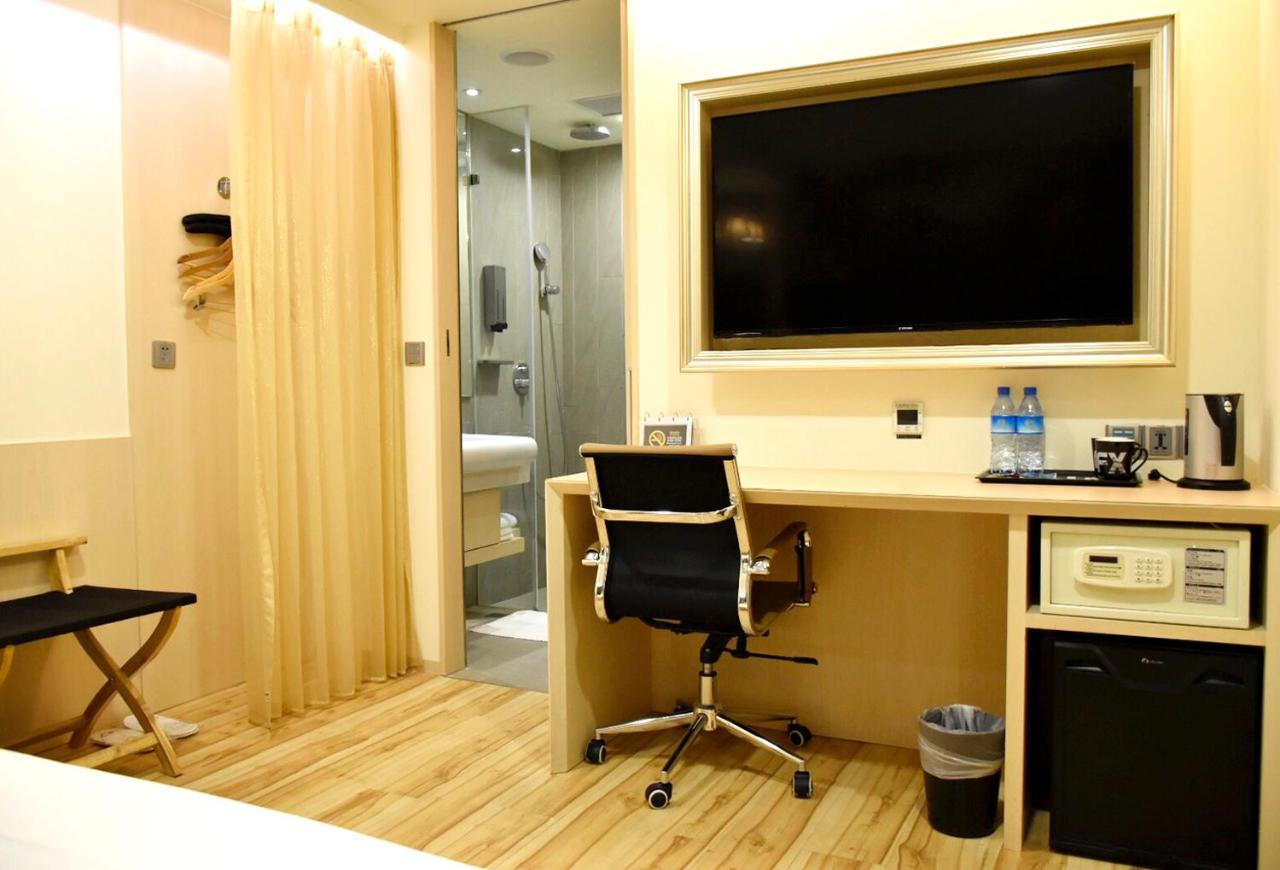 Fx Hotel Tainan Dış mekan fotoğraf